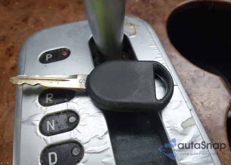 2005 Ford Five Hundred Limited from USA, damaged, VIN 1FAHP25125G154502